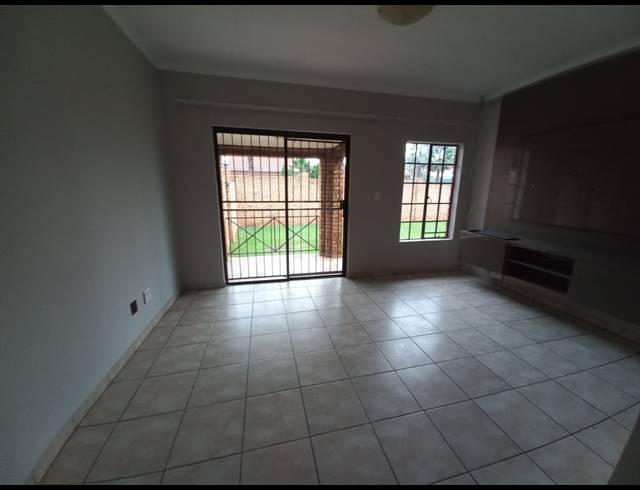 2 BEDROOM TOWNHOUSE FOR SALE IN KOOKRUS